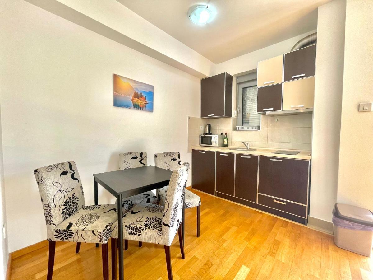 Comfort Apartments Aleksic Μπούντβα Εξωτερικό φωτογραφία